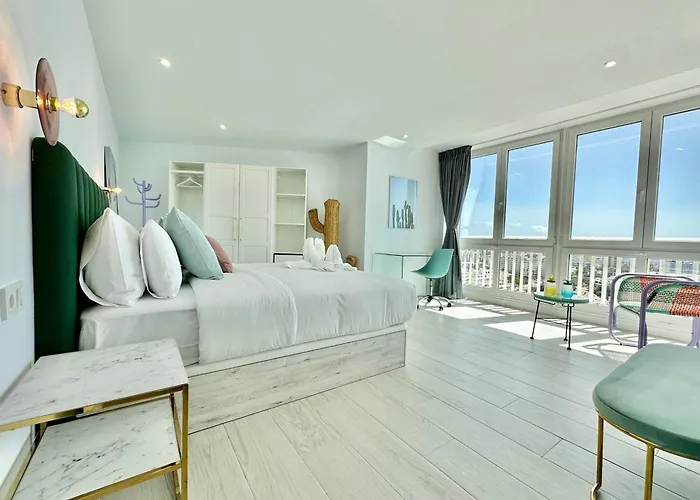 Torres De Yomely - Y14d * 美洲海滩